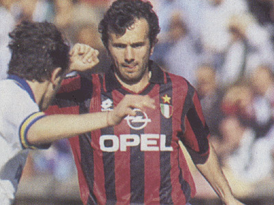 德扬·萨维切维奇 德扬·萨维切维奇