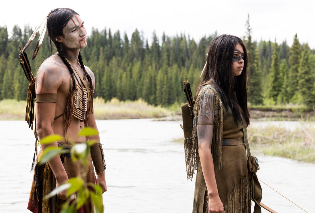 铁血战士:猎物(2022)的剧照 铁血战士:猎物(2022)的剧照