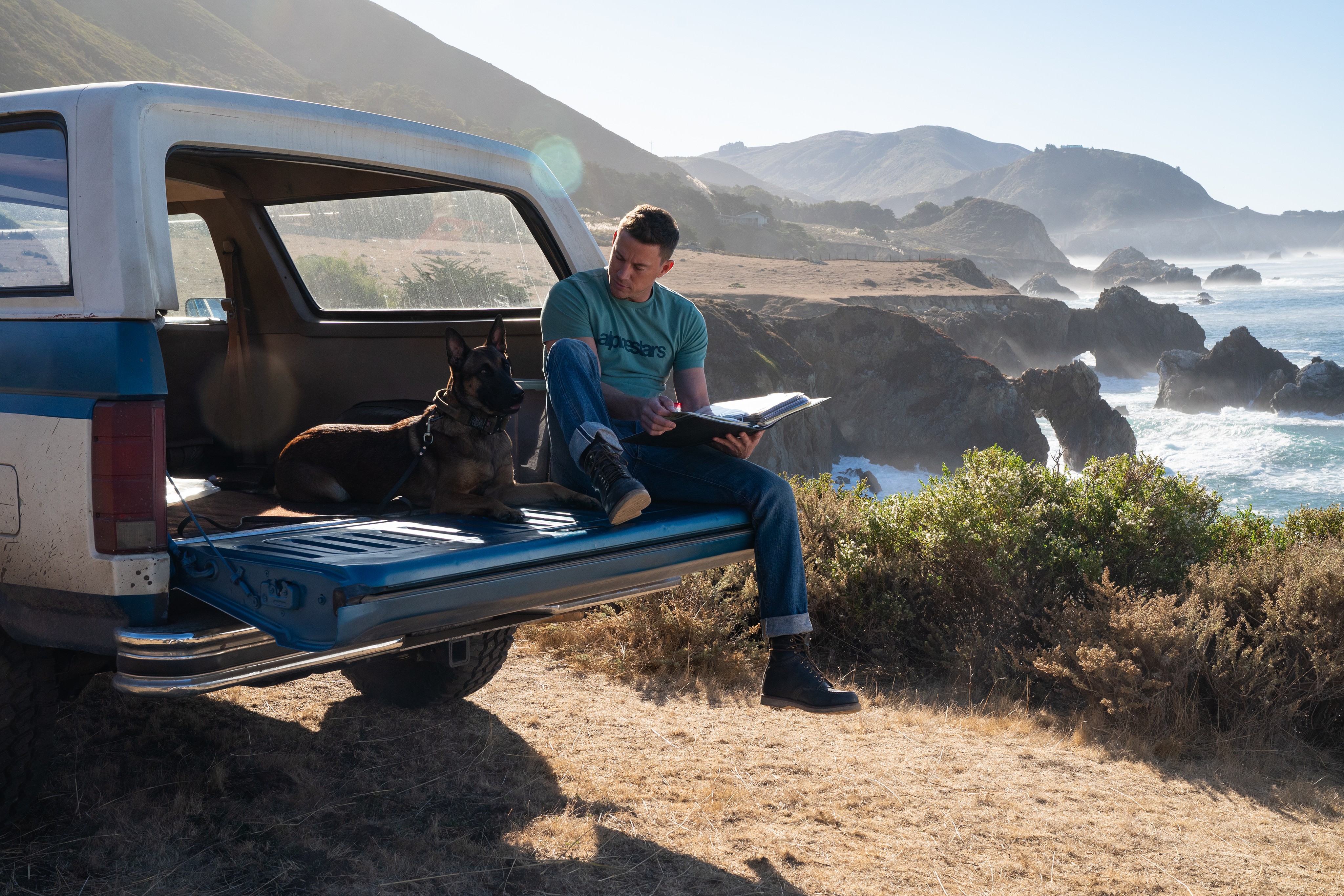 忠犬(2022)的剧照 忠犬(2022)的剧照