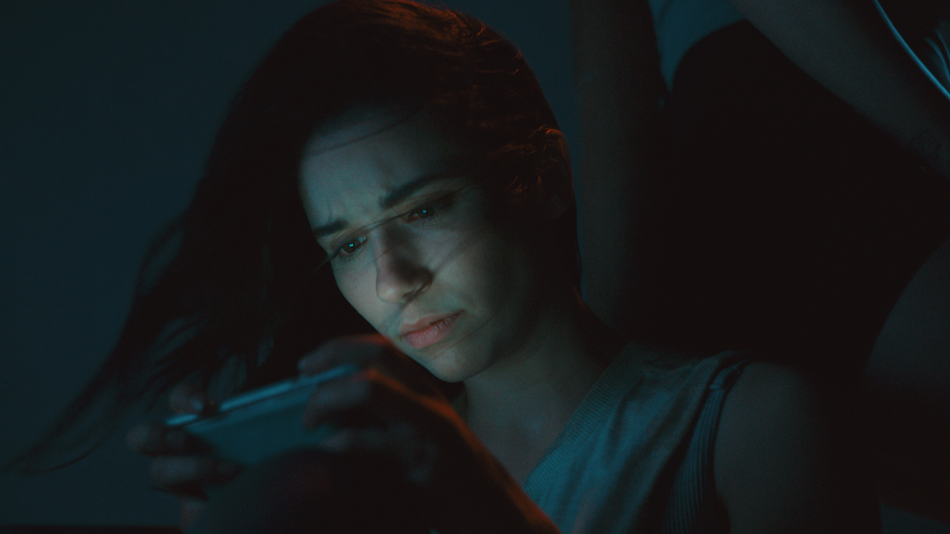 坠落(2022)的剧照 坠落(2022)的剧照