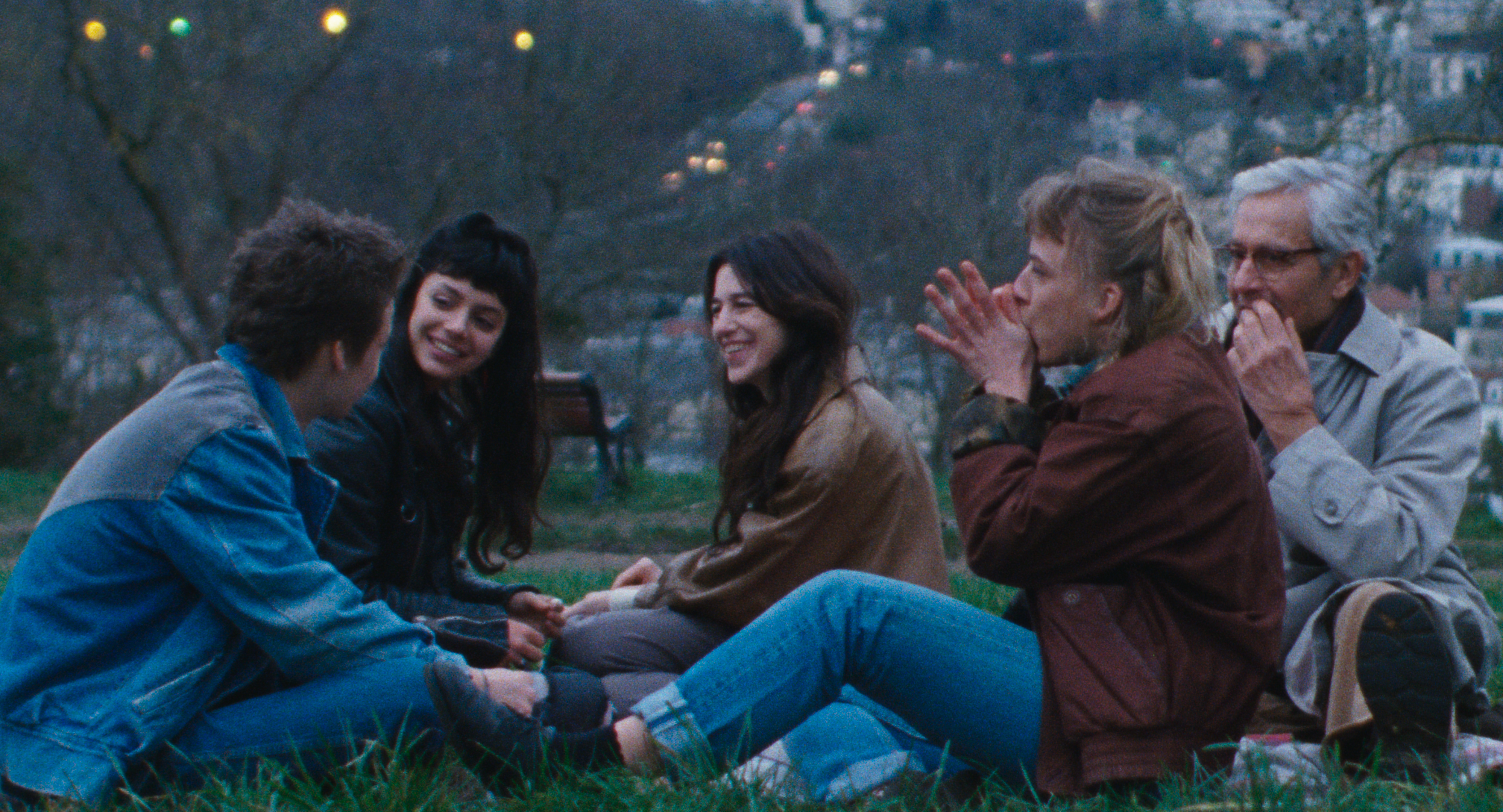 巴黎夜旅人(2022)的剧照 巴黎夜旅人(2022)的剧照