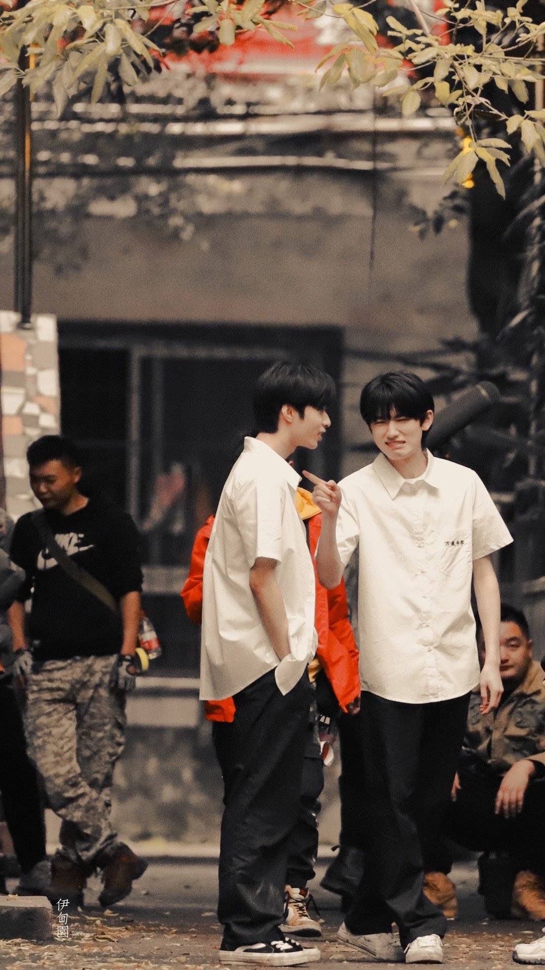 一起等雨停
(2022)的剧照 一起等雨停
(2022)的剧照