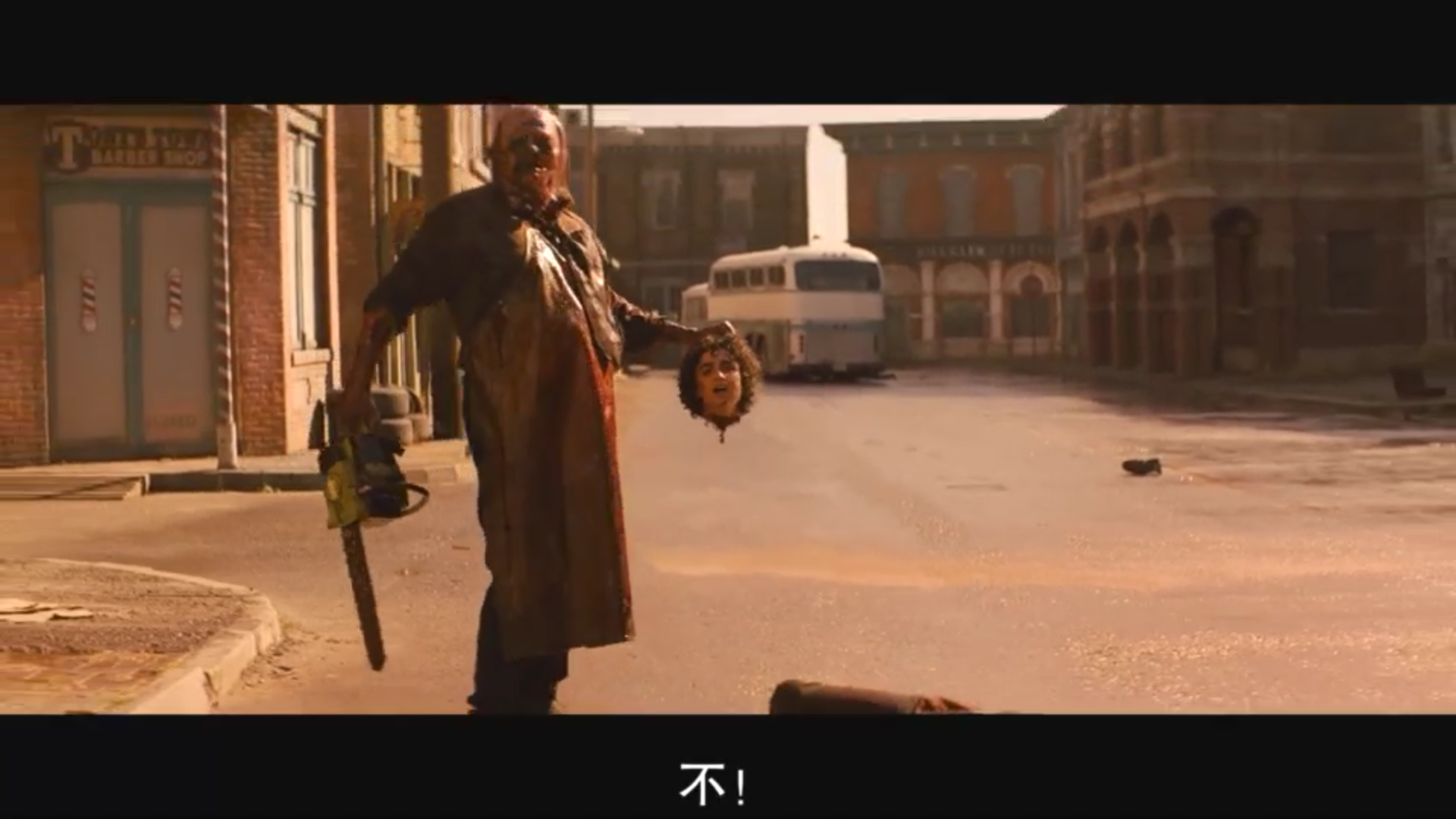 德州电锯杀人狂(2022)的剧照 德州电锯杀人狂(2022)的剧照