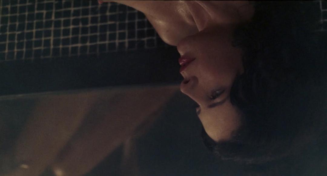 艾曼妞在美国(1977)的剧照 艾曼妞在美国(1977)的剧照