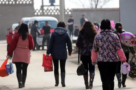 2023年正月初五不能回娘家吗3