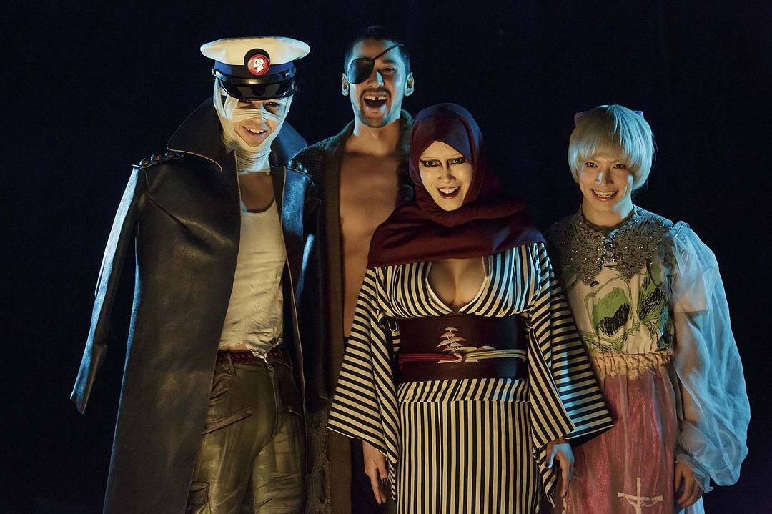 少女椿
(2016)的剧照 少女椿
(2016)的剧照