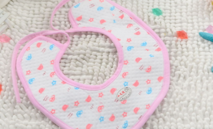 发黄的口水巾用什么洗干净2