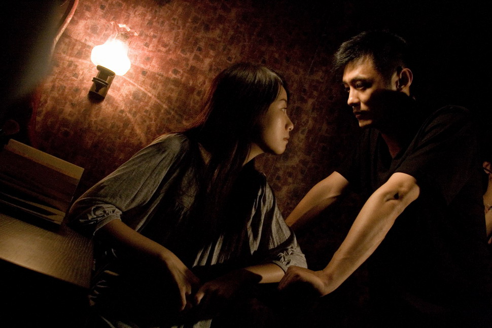 错爱(2007)的剧照 错爱(2007)的剧照