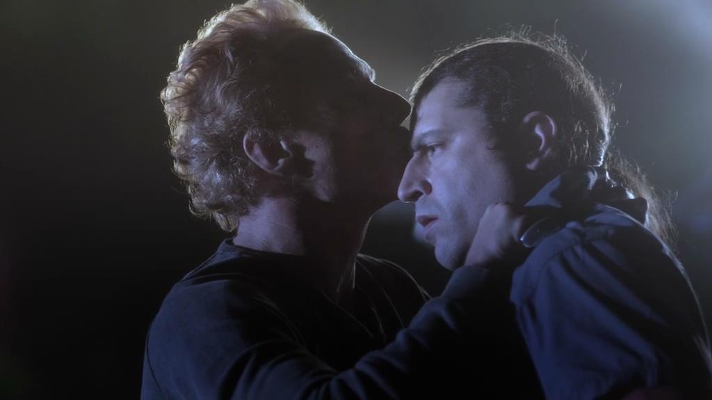 仇敌当前(2013)的剧照 仇敌当前(2013)的剧照