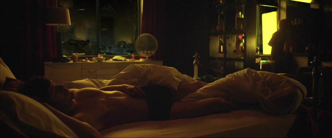 黑暗残留(2015)的剧照 黑暗残留(2015)的剧照