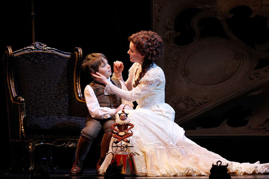 歌剧魅影2:真爱不死(2010)的剧照 歌剧魅影2:真爱不死(2010)的剧照