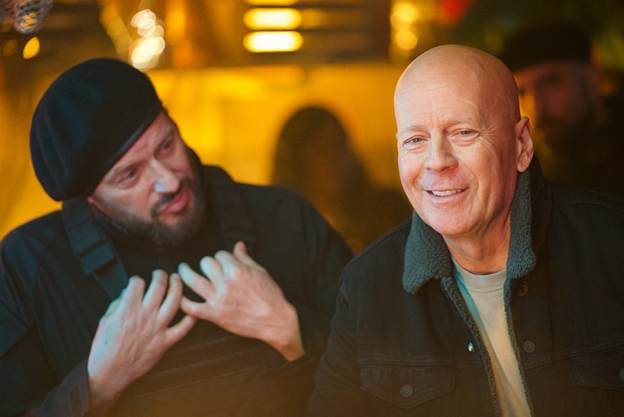 外星罪孽(2021)的剧照 外星罪孽(2021)的剧照