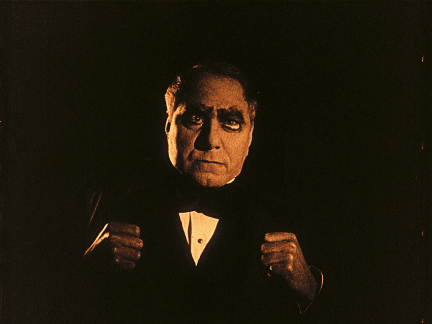 福尔摩斯(1916)的剧照 福尔摩斯(1916)的剧照