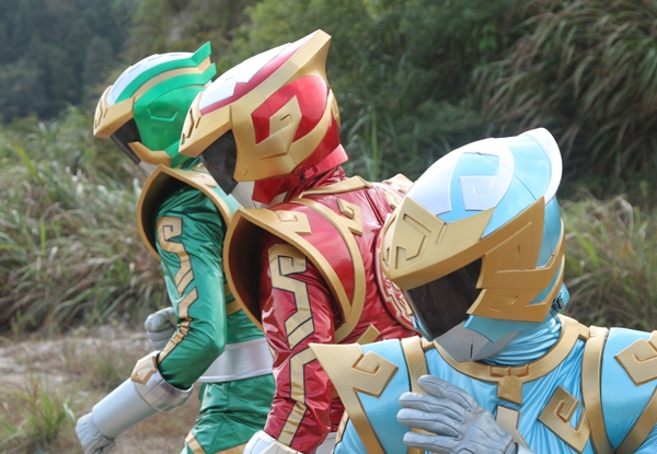 巨神战击队
(2012)的剧照 巨神战击队
(2012)的剧照