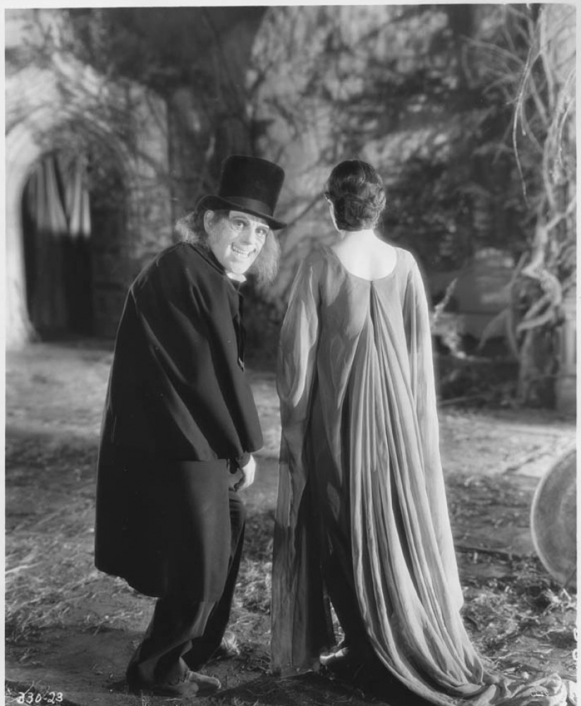 午夜伦敦(1927)的剧照 午夜伦敦(1927)的剧照