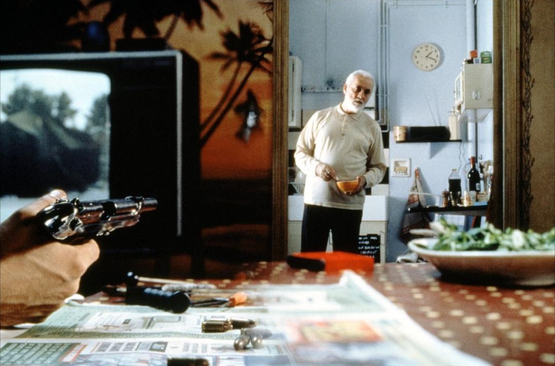 接班人(s)
(1997)的剧照 接班人(s)
(1997)的剧照