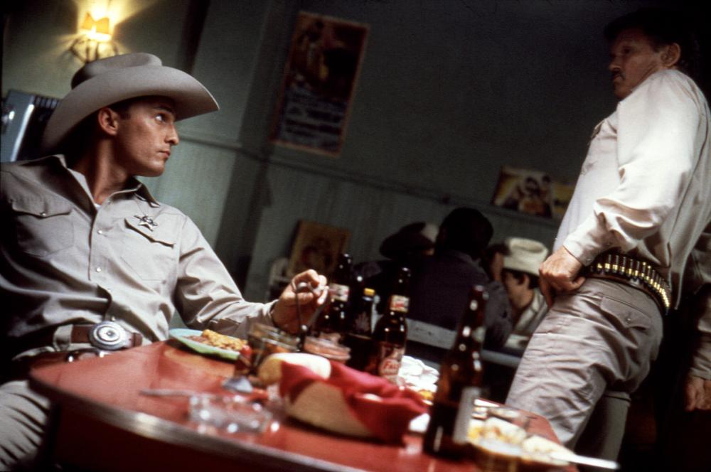 小镇疑云(1996)的剧照 小镇疑云(1996)的剧照