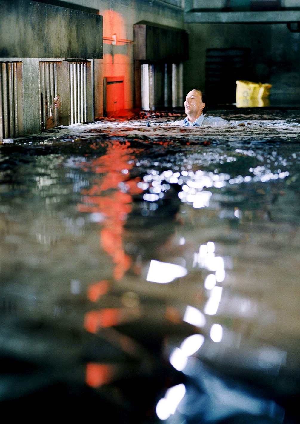 坏中尉(2009)的剧照 坏中尉(2009)的剧照