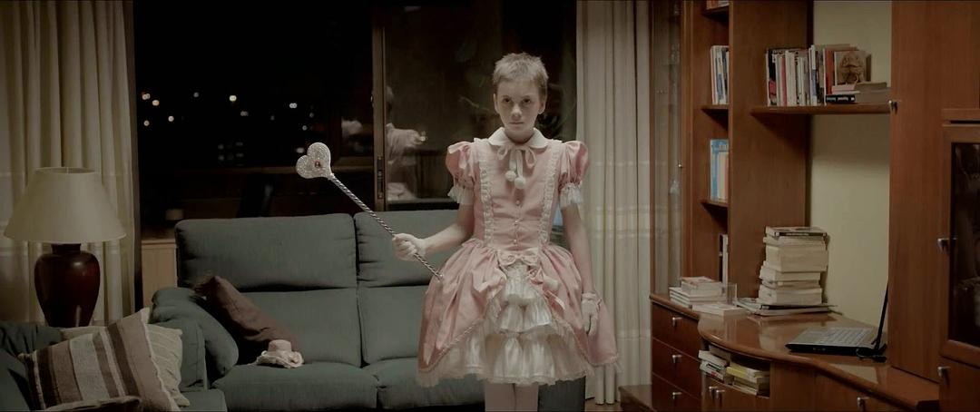 神奇女孩(2014)的剧照 神奇女孩(2014)的剧照