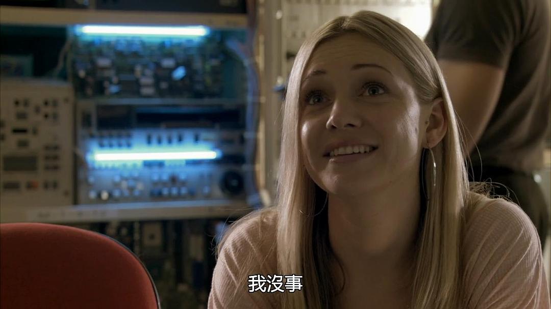 极地寒流(2010)的剧照 极地寒流(2010)的剧照