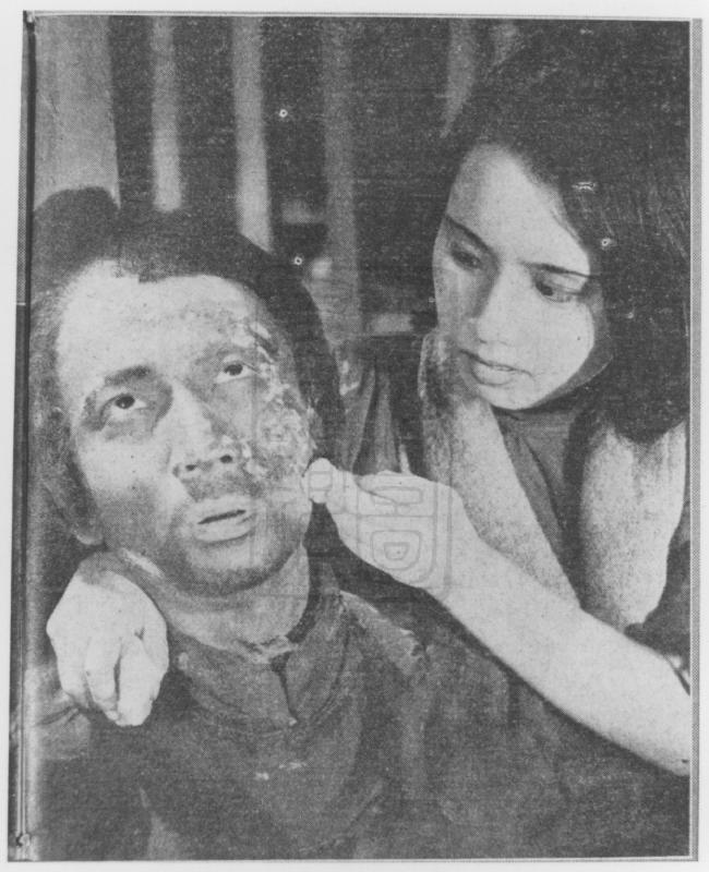 生死同心
(1936)的剧照 生死同心
(1936)的剧照