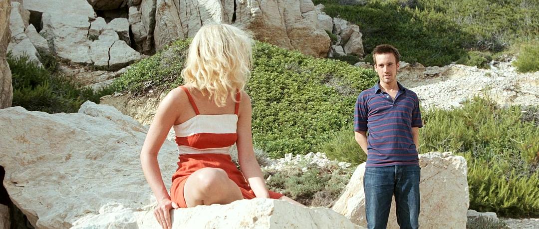 另一个世界(2010)的剧照 另一个世界(2010)的剧照