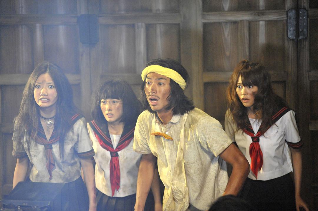 山形尖叫(2009)的剧照 山形尖叫(2009)的剧照