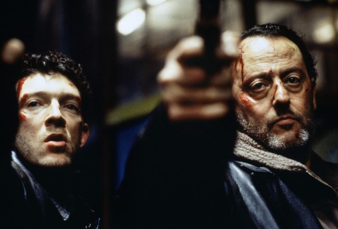 暗流(2000)的剧照 暗流(2000)的剧照