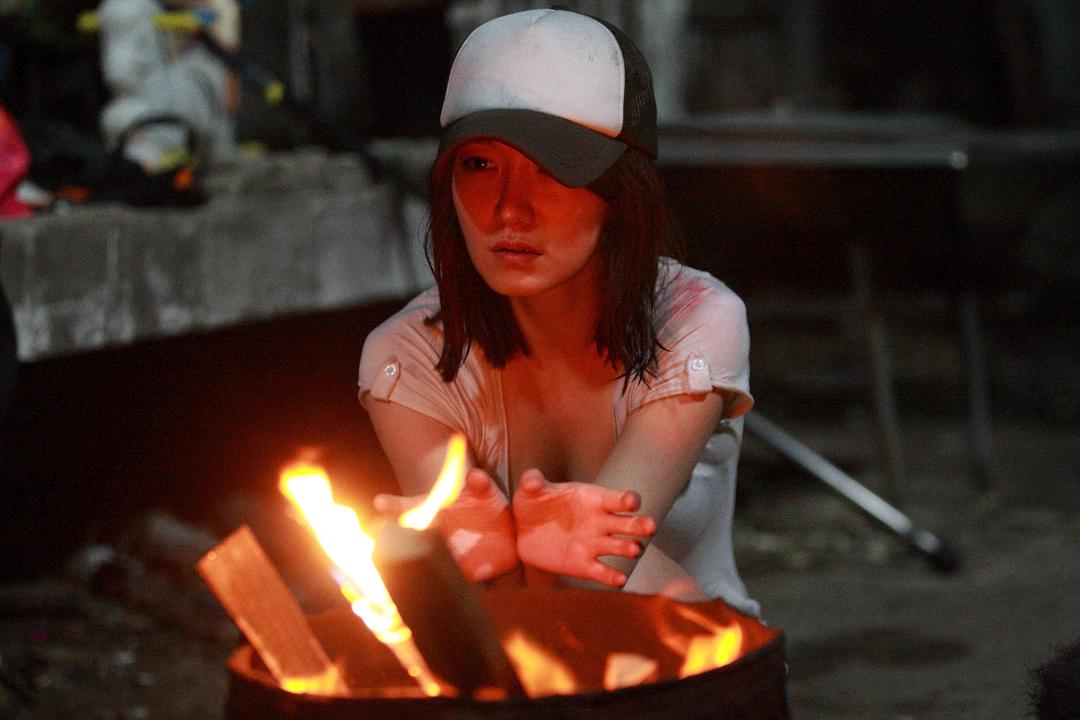 深入阴宅(2010)的剧照 深入阴宅(2010)的剧照