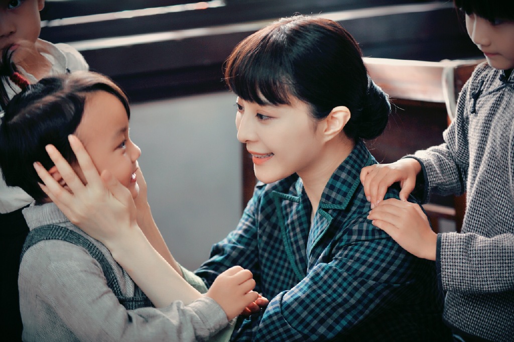 大轰炸
(2018)的剧照 大轰炸
(2018)的剧照