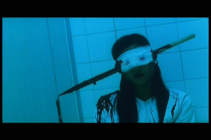 山村老尸2:色之恶鬼(2000)的剧照 山村老尸2:色之恶鬼(2000)的剧照