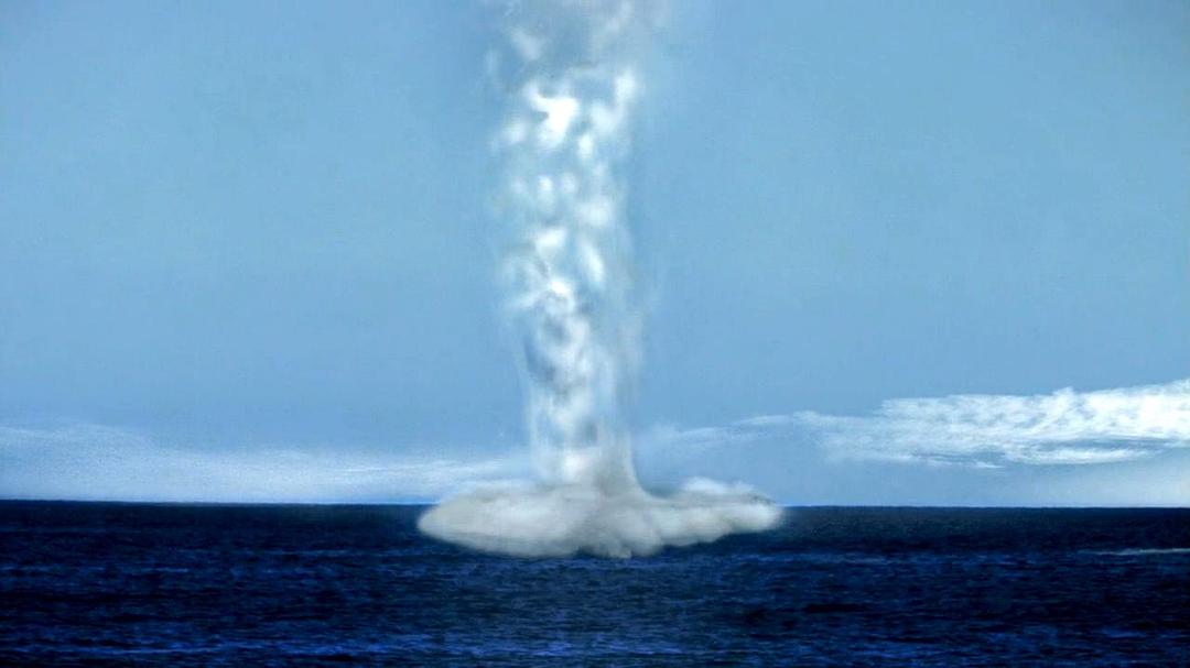 极地寒流(2010)的剧照 极地寒流(2010)的剧照