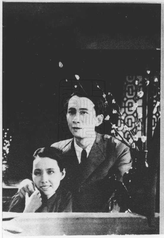 生死同心
(1936)的剧照 生死同心
(1936)的剧照