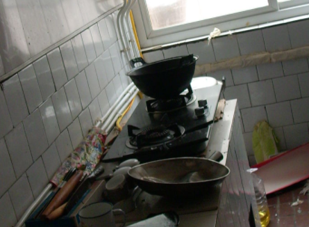 煤气灶进水了还能用吗3