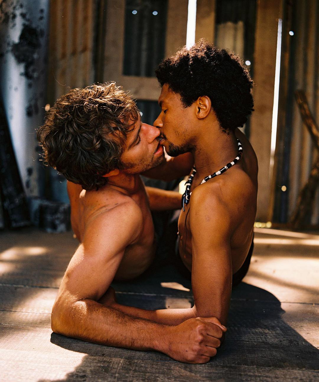 挛爱砒霜(2003)的剧照 挛爱砒霜(2003)的剧照