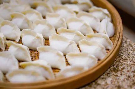 2022冬至吃饺子是早上吃还是晚上吃3
