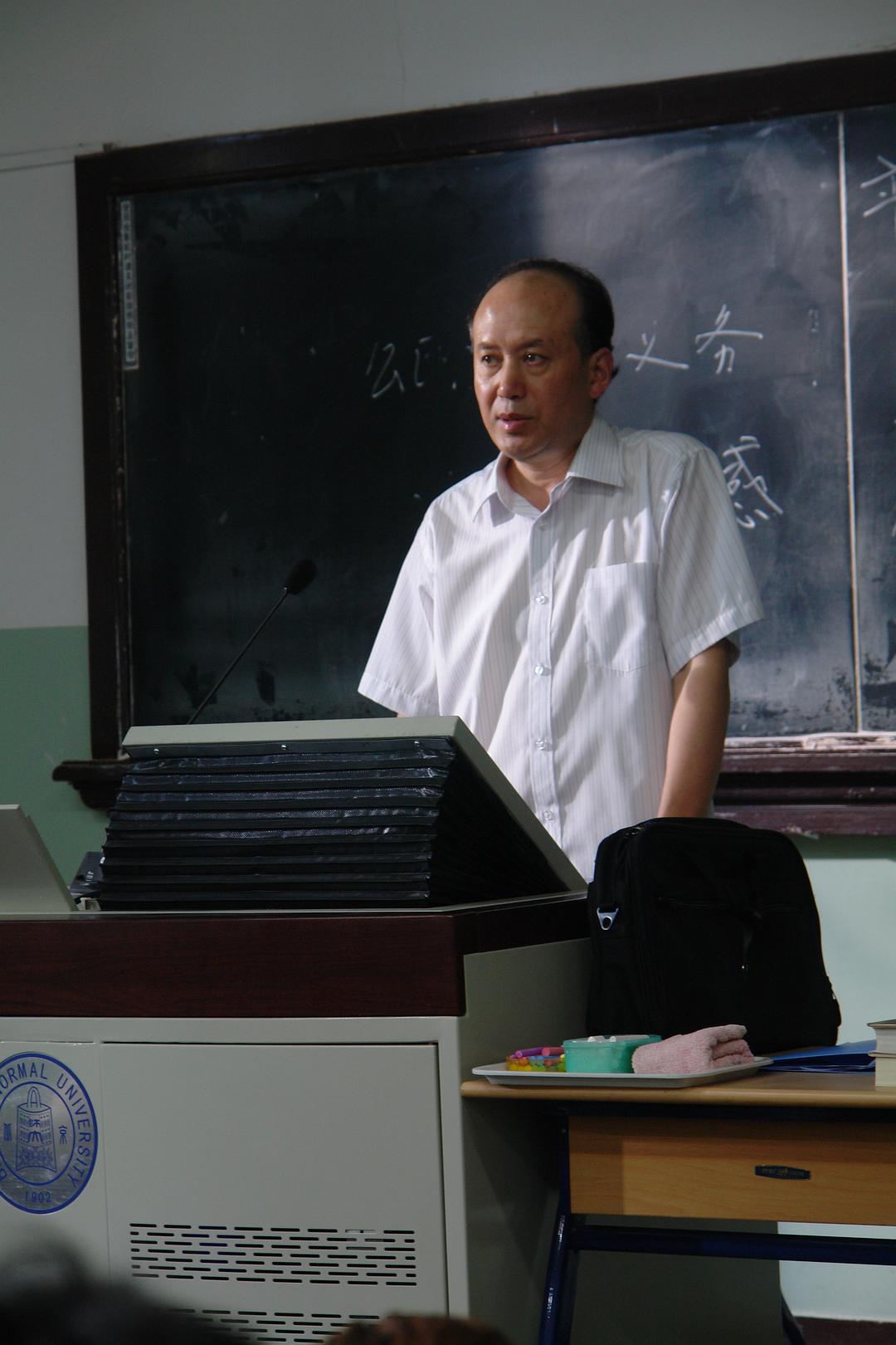 绝对底线
(2012)的剧照 绝对底线
(2012)的剧照