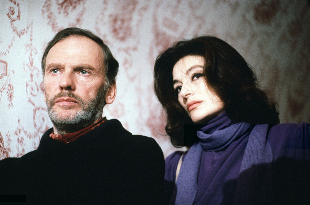 男欢女爱续集(1986)的剧照 男欢女爱续集(1986)的剧照