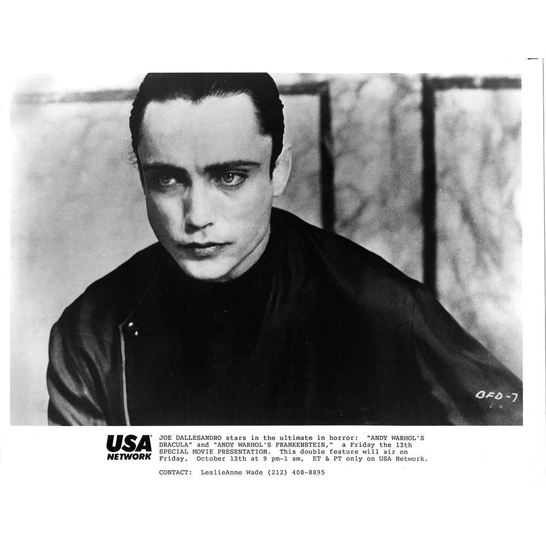 魔鬼之血(1974)的剧照 魔鬼之血(1974)的剧照