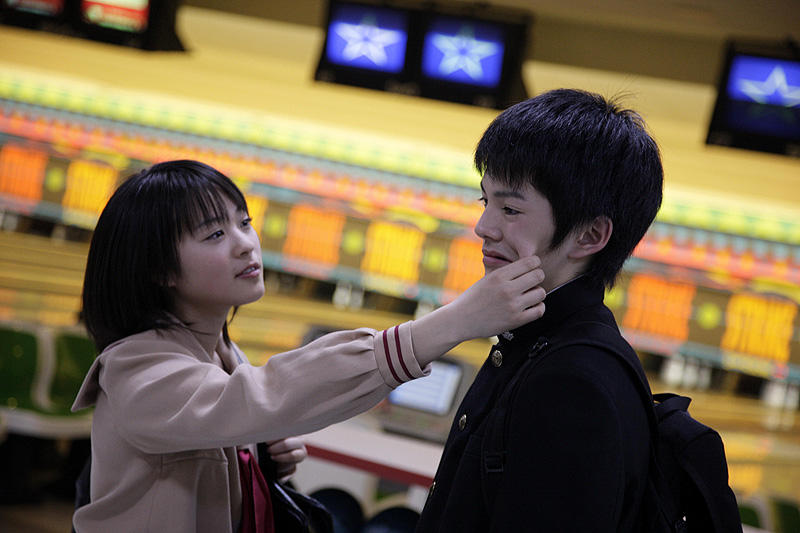 爱与斗(2008)的剧照 爱与斗(2008)的剧照