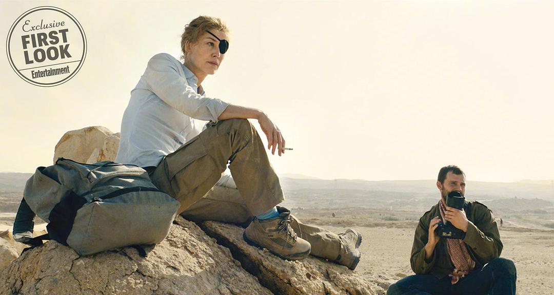 私人战争(2018)的剧照 私人战争(2018)的剧照