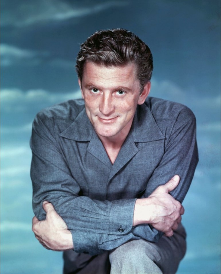 金枪游侠(1955)的剧照 金枪游侠(1955)的剧照