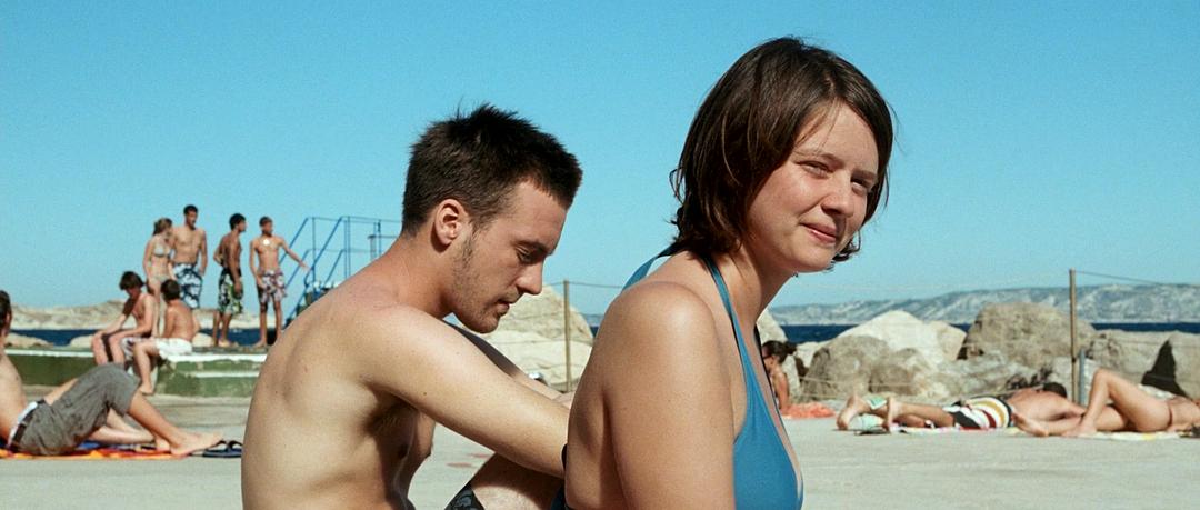 另一个世界(2010)的剧照 另一个世界(2010)的剧照