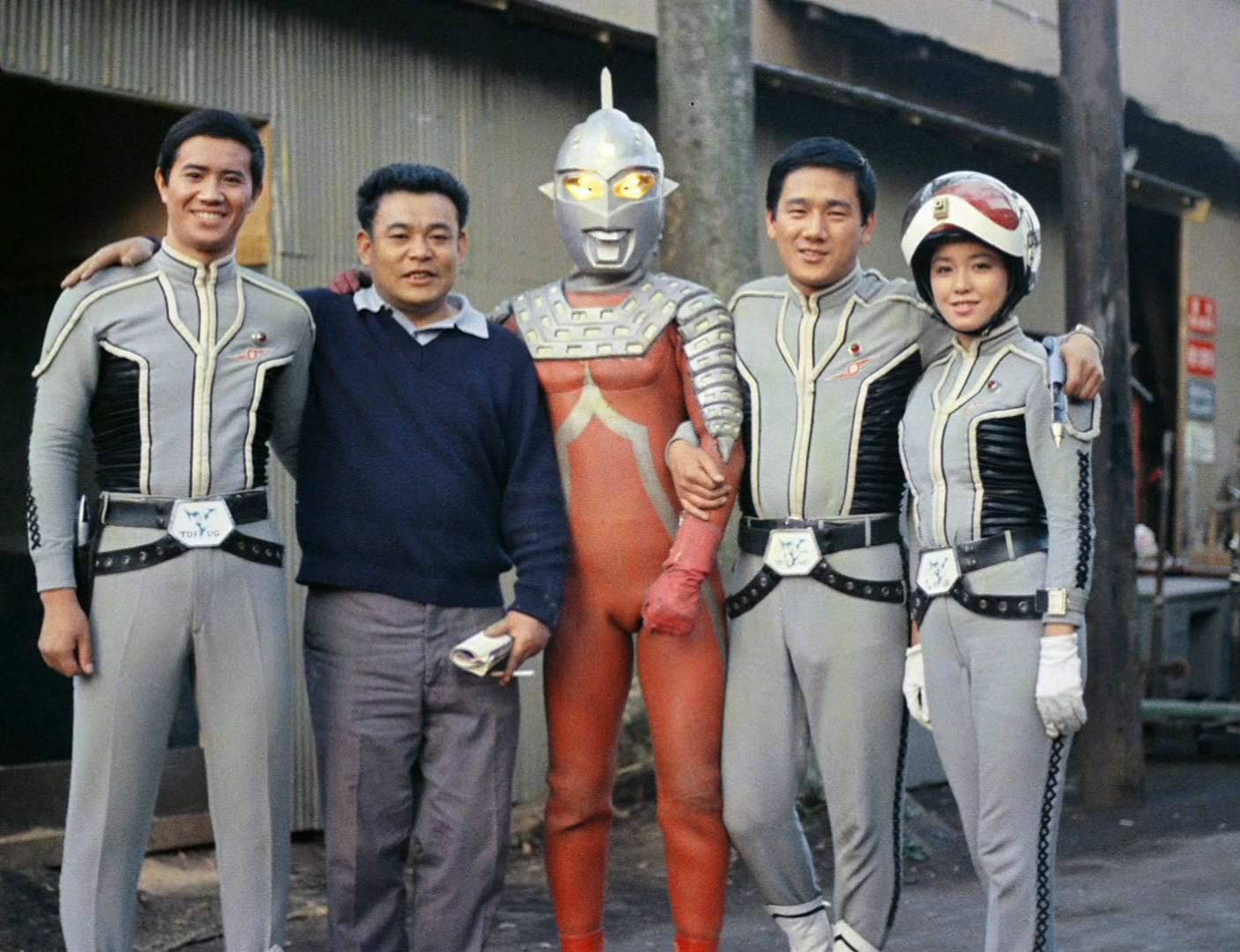 阿知波信介 阿知波信介