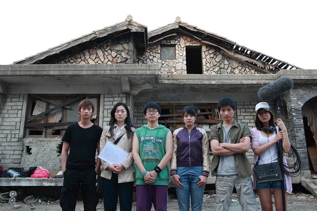 深入阴宅(2010)的剧照 深入阴宅(2010)的剧照