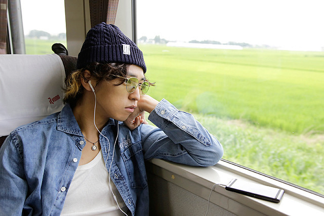 群青色大道(2015)的剧照 群青色大道(2015)的剧照