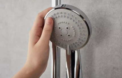 花洒底座一般离地面多高2