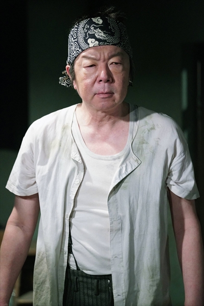 恶魔的手球歌(2019)的剧照 恶魔的手球歌(2019)的剧照