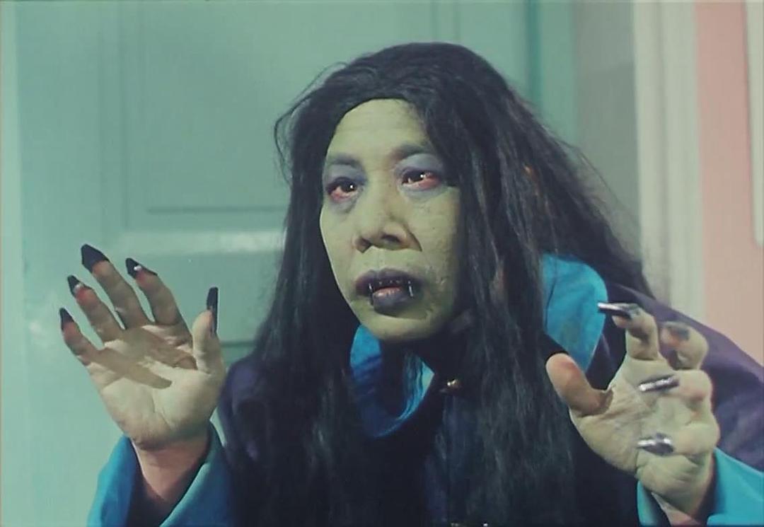 僵尸翻生(1986)的剧照 僵尸翻生(1986)的剧照