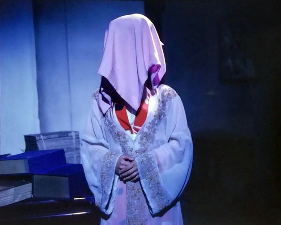 古墓荒斋
(1991)的剧照 古墓荒斋
(1991)的剧照